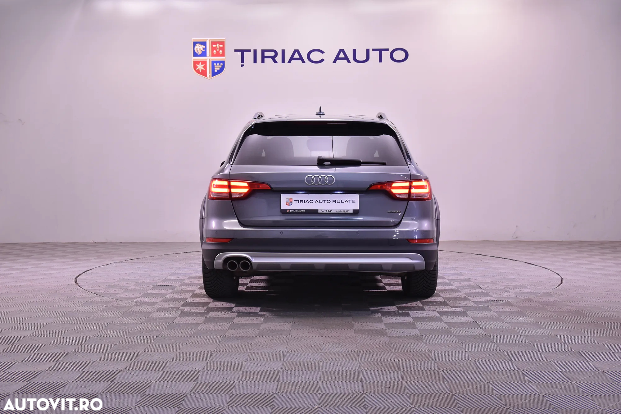 Audi A4 Allroad 2.0 TDI Quattro S tronic - 4