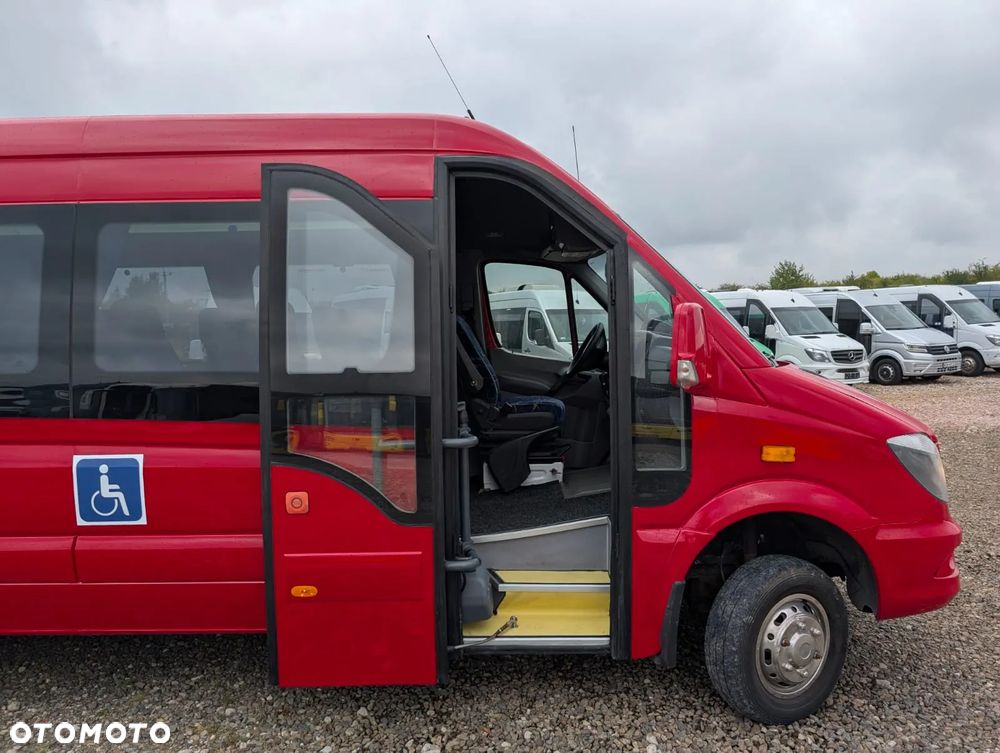 Mercedes-Benz Sprinter 519 - 14