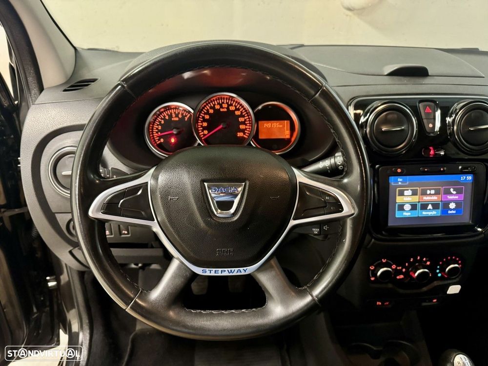 Dacia Lodgy 1.5 Blue dCi Stepway 7L - 9