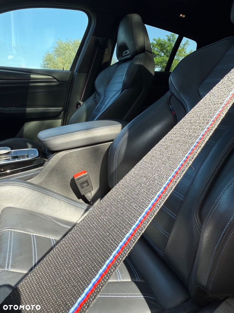 BMW X4 - 11