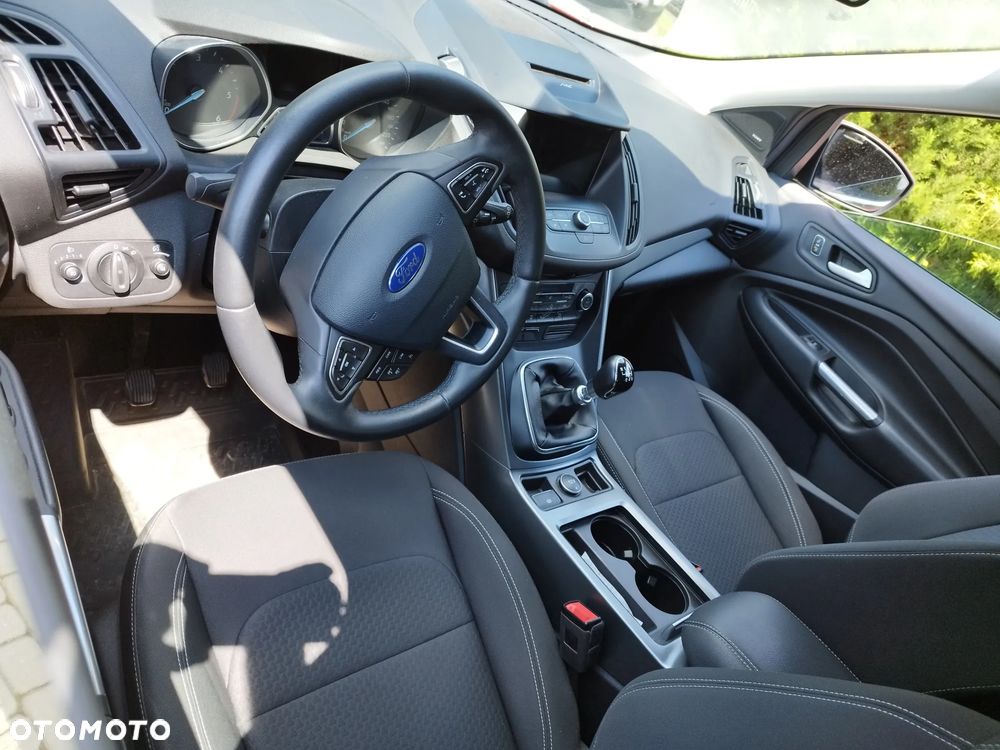 Ford Kuga - 11