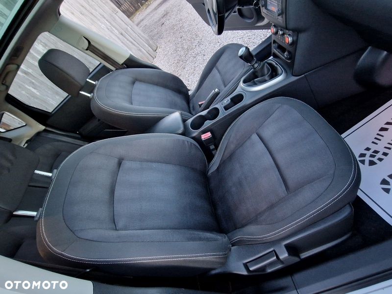 Nissan Qashqai 2.0 dCi DPF I-Way - 18