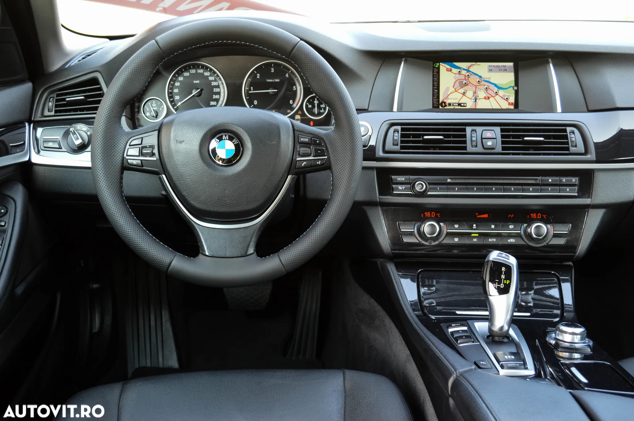 BMW Seria 5 520d Aut. - 35