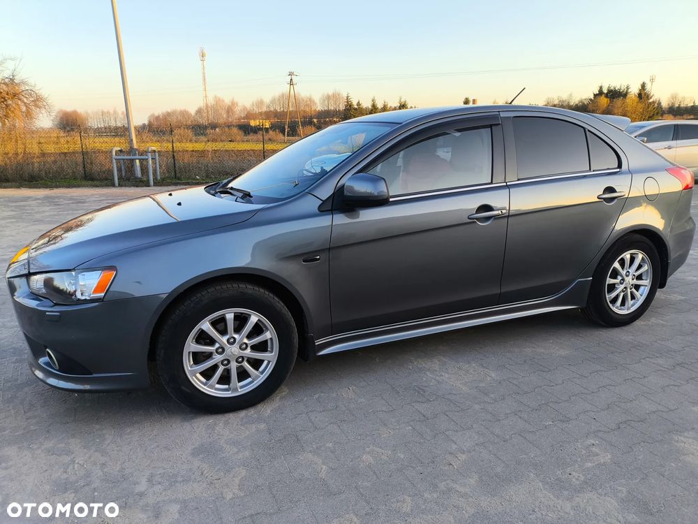 Mitsubishi Lancer - 6