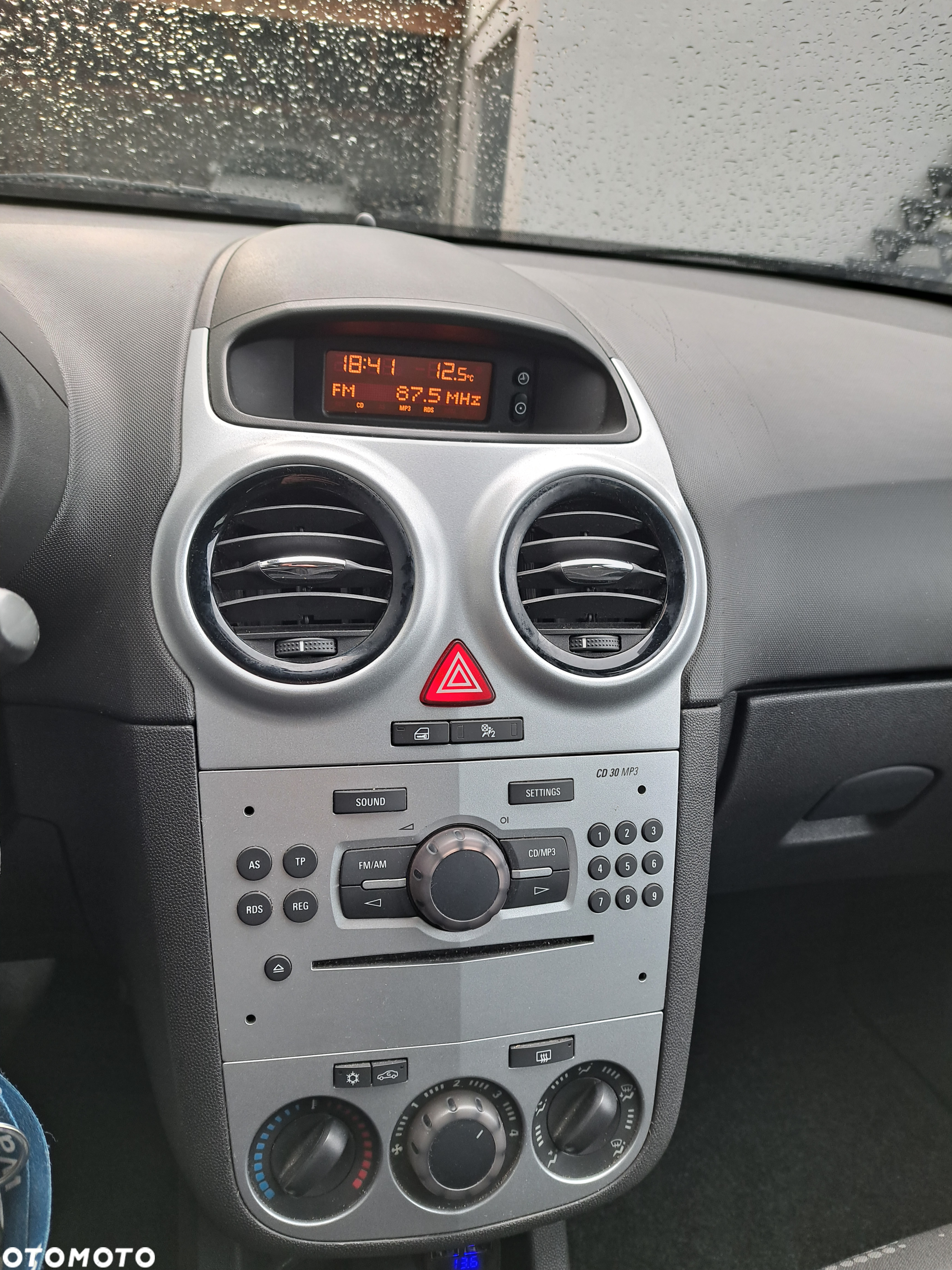 Opel Corsa - 8