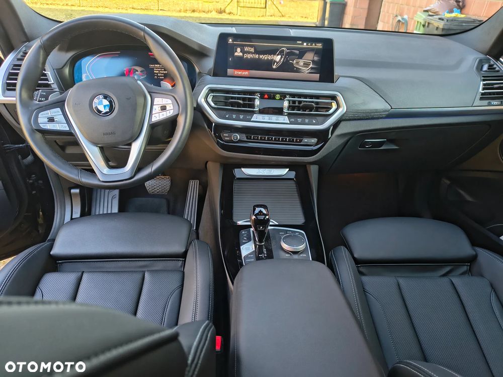 BMW X3 xDrive30i Advantage - 35