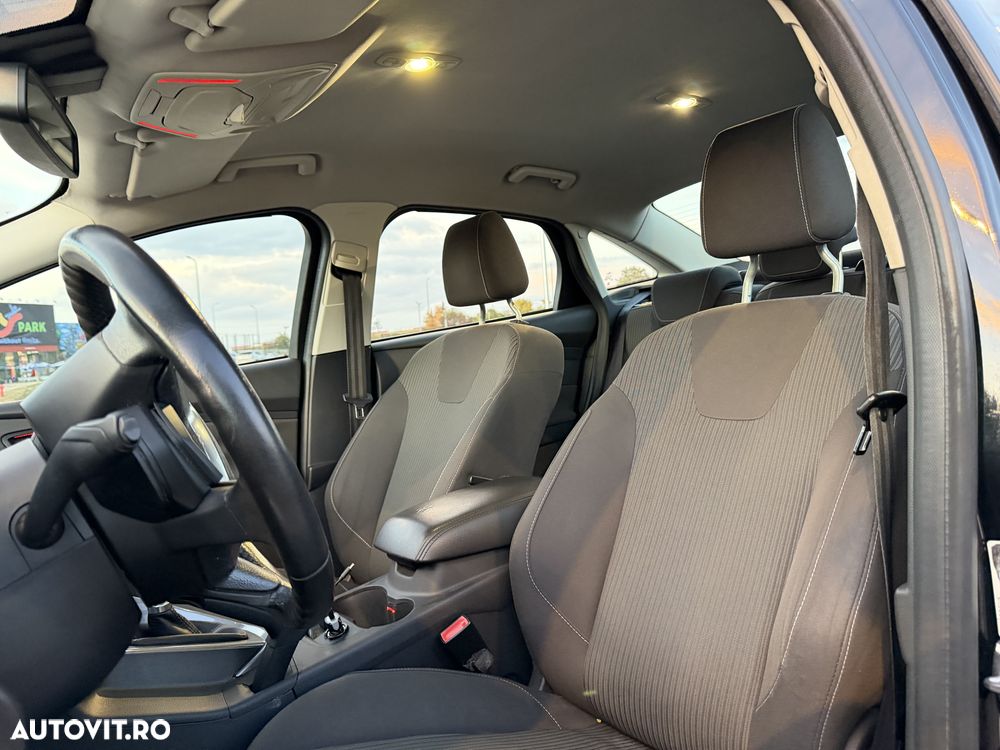 Ford Focus - 17