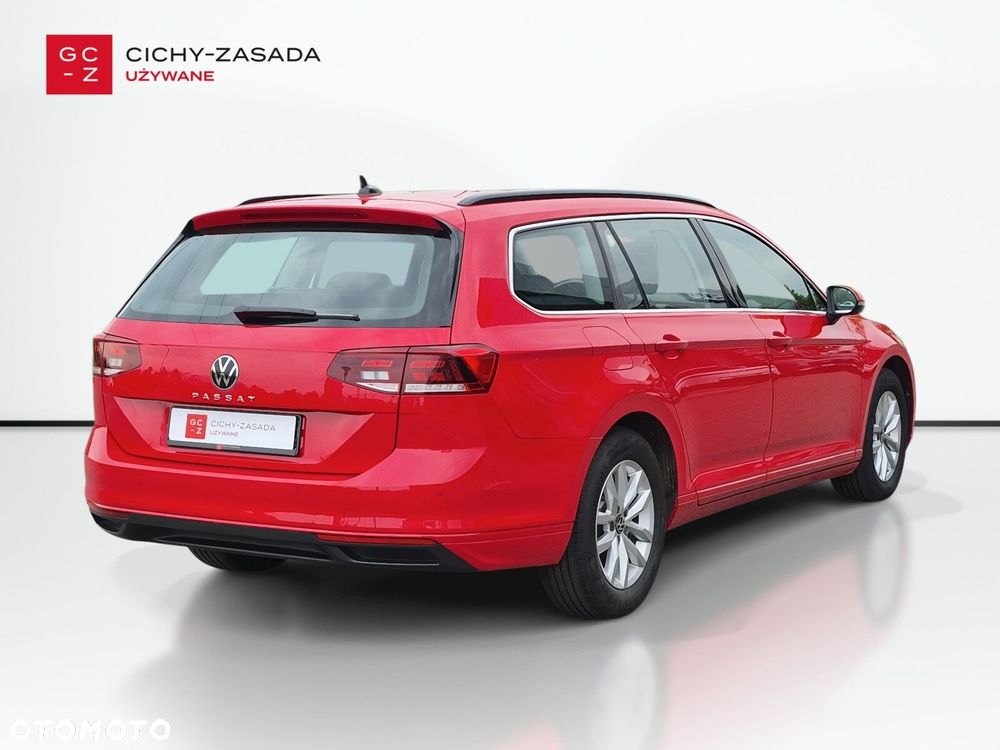Volkswagen Passat Variant 2.0 TDI SCR Business Plus DSG - 5