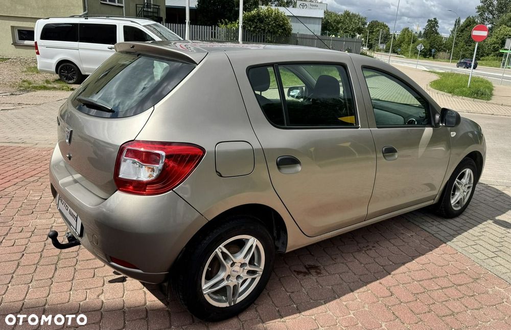 Dacia Sandero 1.2 16V 75 Essentiel - 14