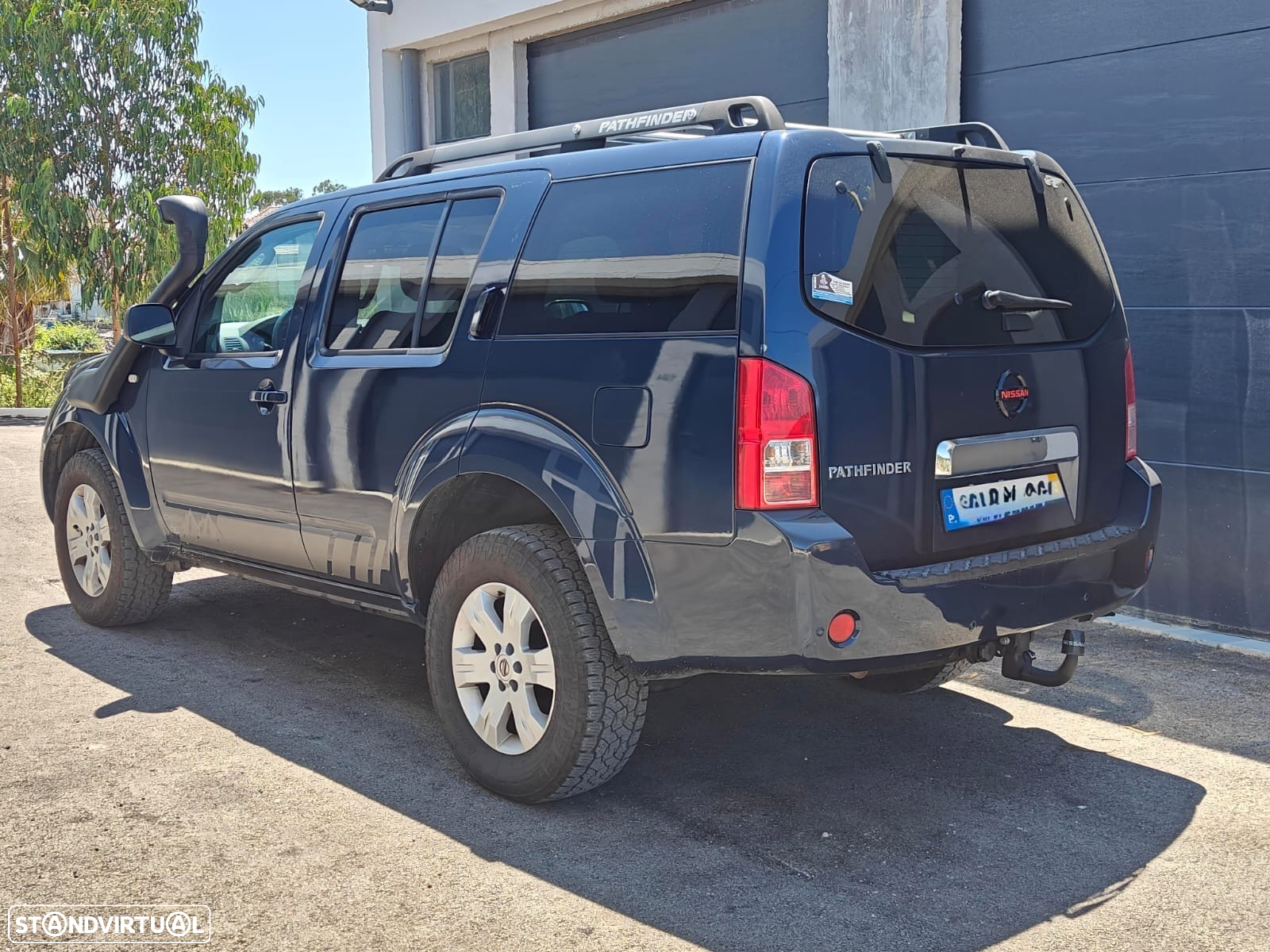 Nissan Pathfinder 2.5 dCi XE 7L - 3