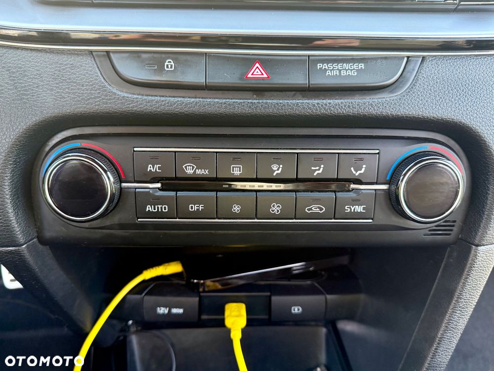 Kia Ceed Cee'd 1.6 CRDi L Business Line - 17