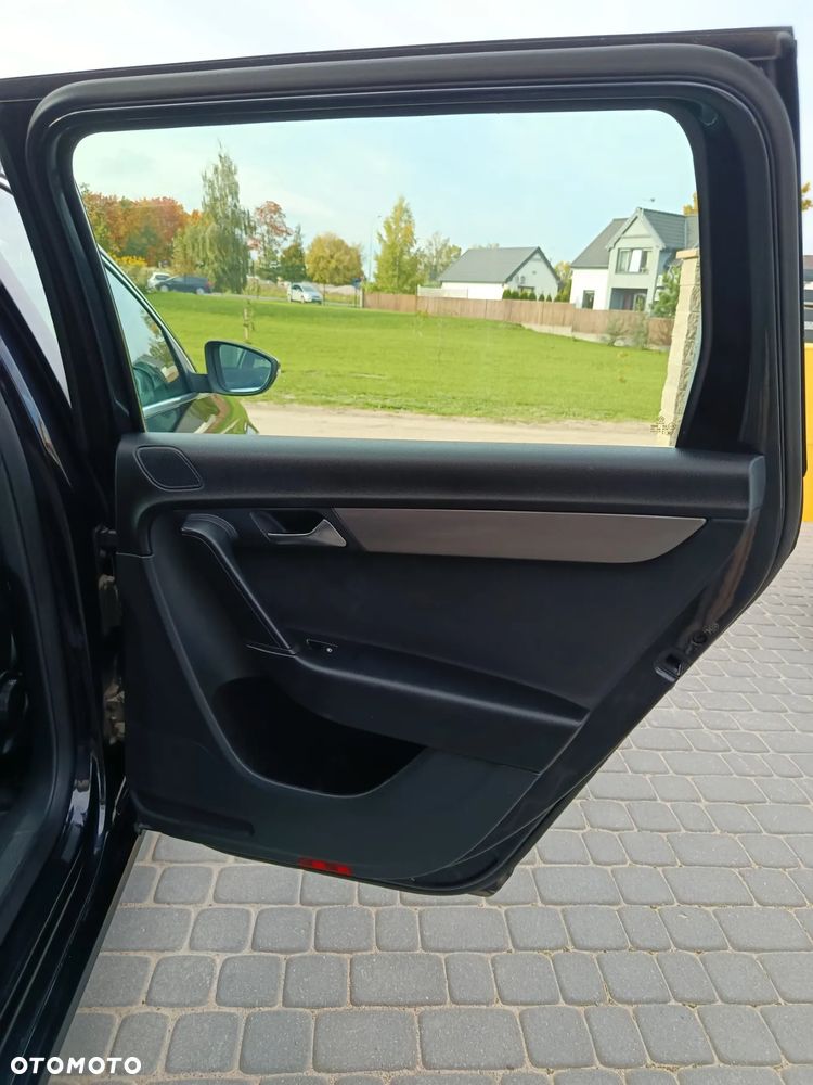 Volkswagen Passat Variant 2.0 TDI 4Motion BlueMotion Technol Comfortline - 26