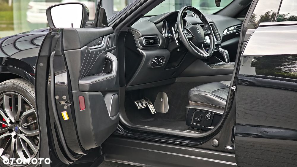 Maserati Levante - 15