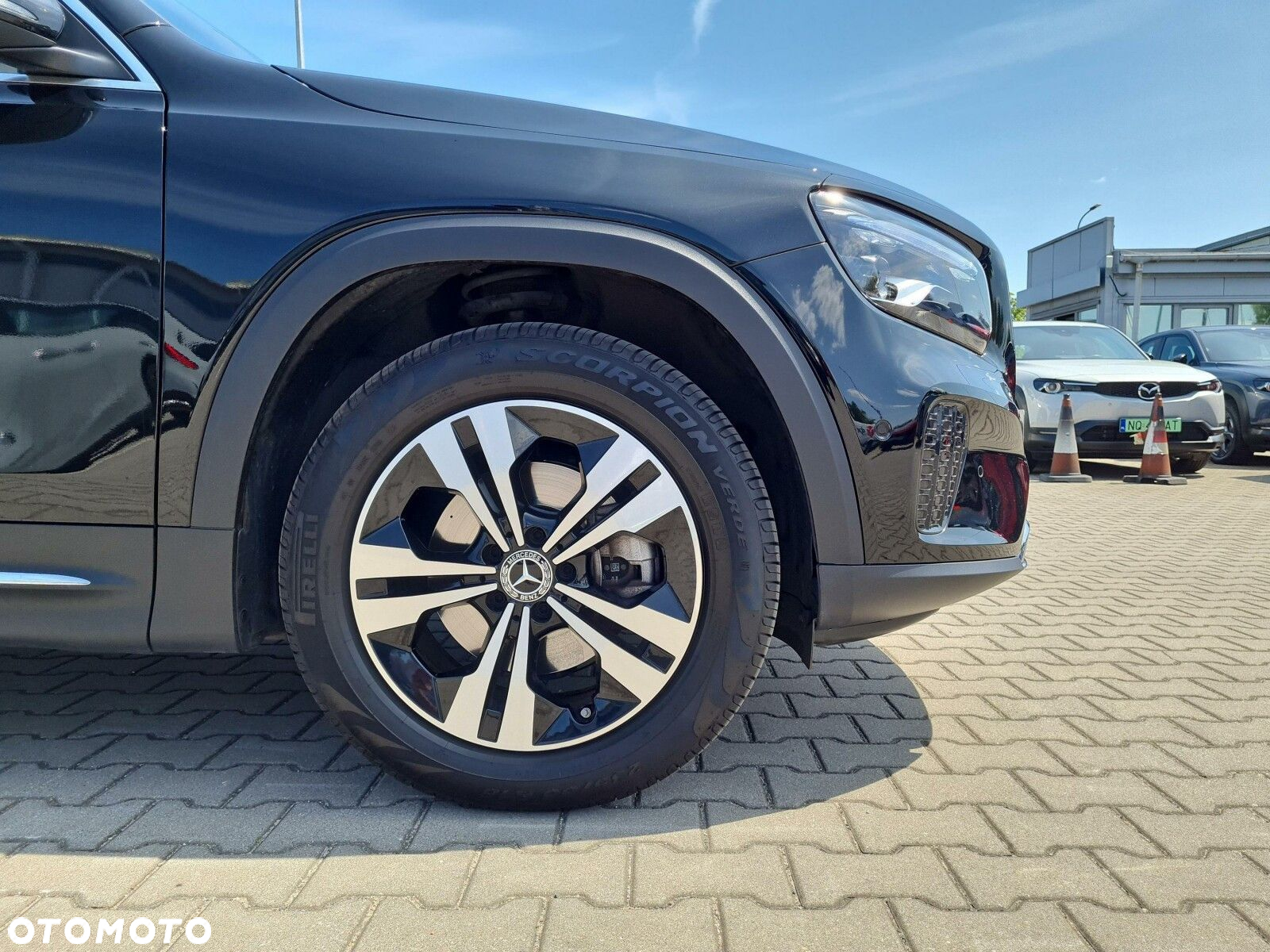 Mercedes-Benz GLB 200 Progressive 7G-DCT - 15