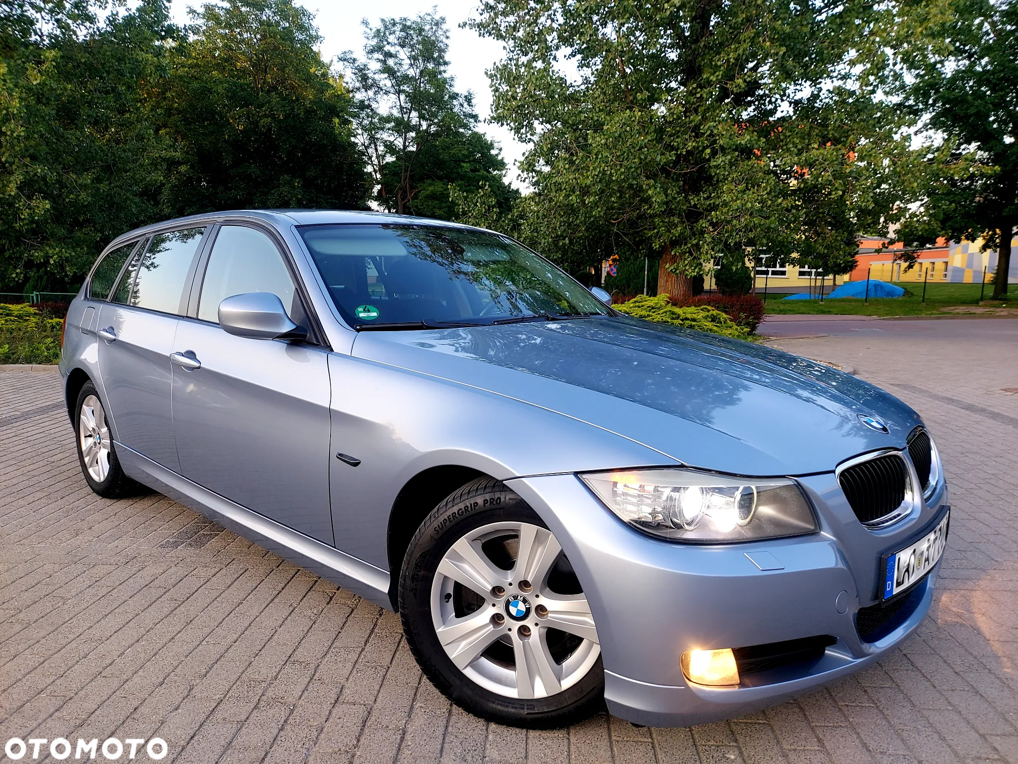 BMW Seria 3 318i - 18