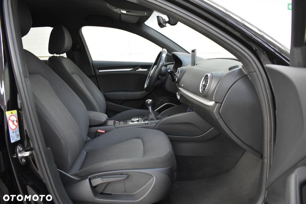 Audi A3 Sportback 1.5 TFSI cylinder on demand sport - 22