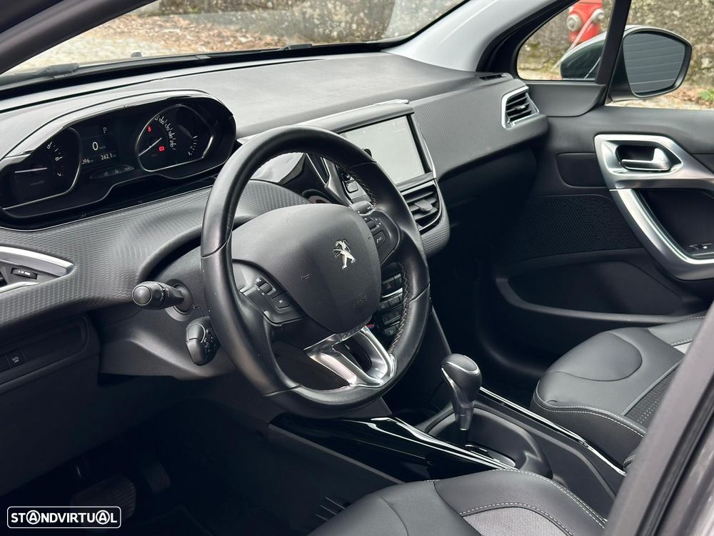 Peugeot 2008 PureTech 110 GPF Stop&Start EAT6 Allure - 19