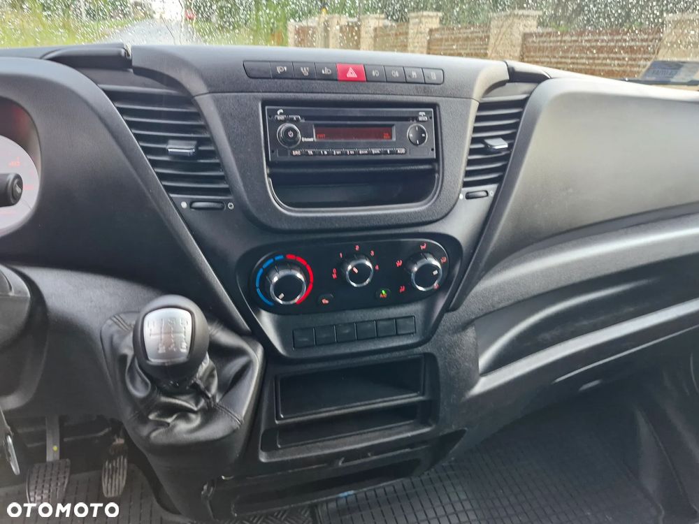 Iveco DAILY - 15