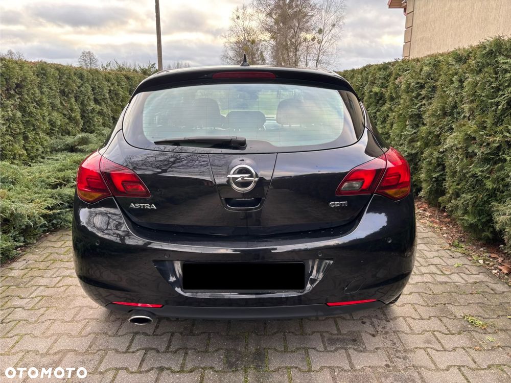 Opel Astra 2.0 CDTI DPF Cosmo - 6