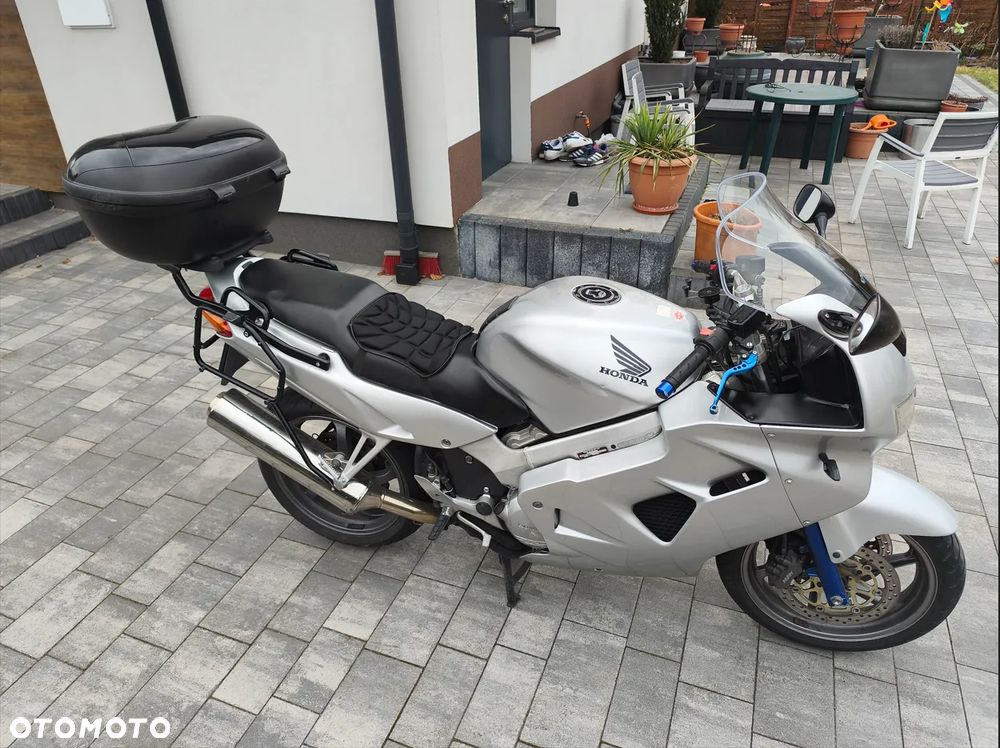 Honda VFR - 5