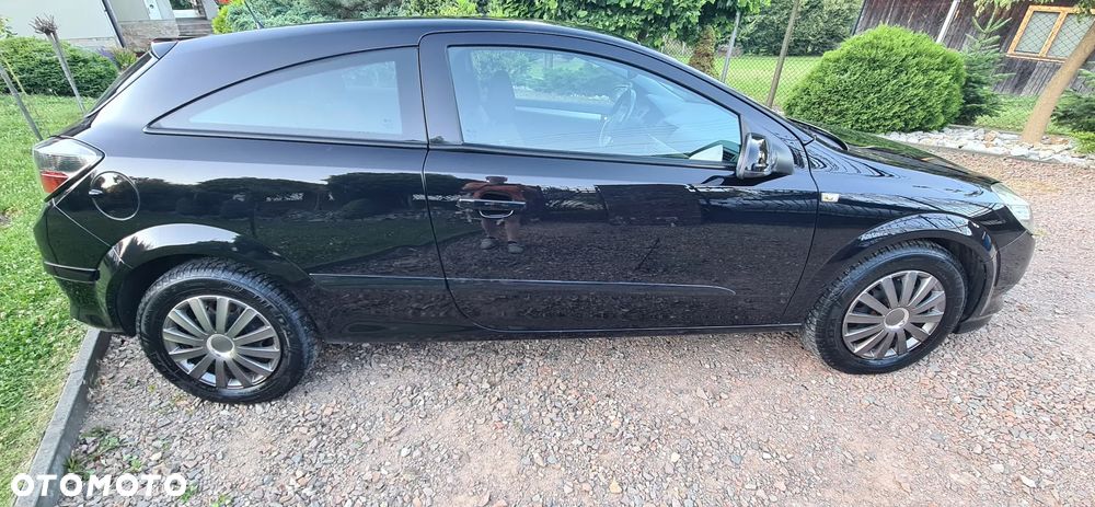 Opel Astra GTC 1.4 - 6
