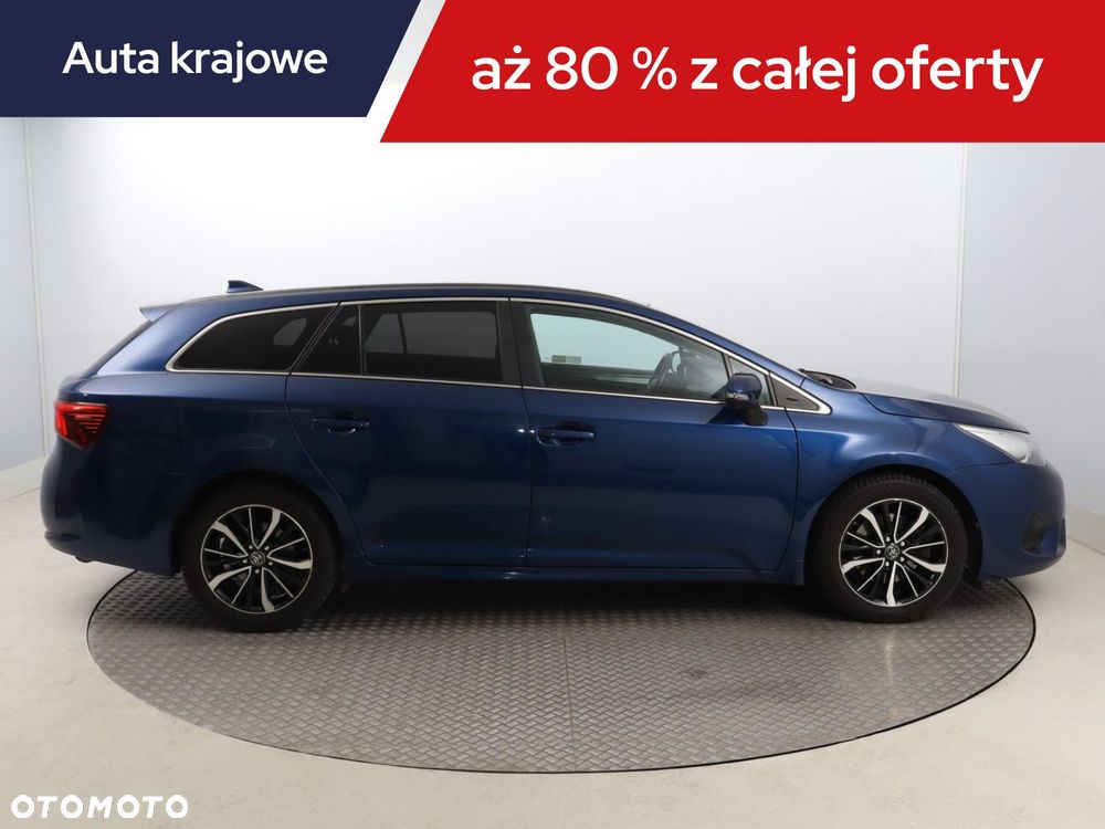 Toyota Avensis - 8