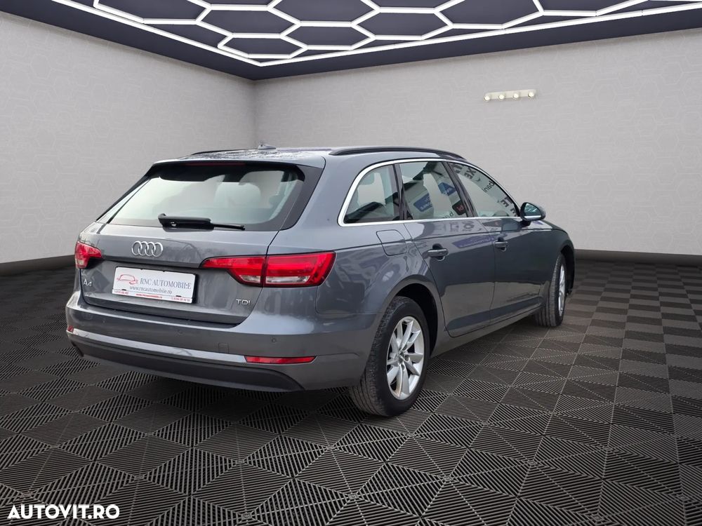 Audi A4 Avant 2.0 TDI ultra - 2