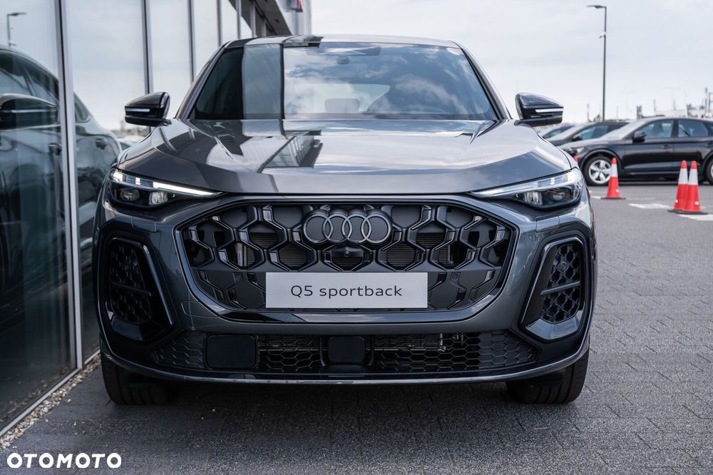 Audi Q5 Sportback - 3