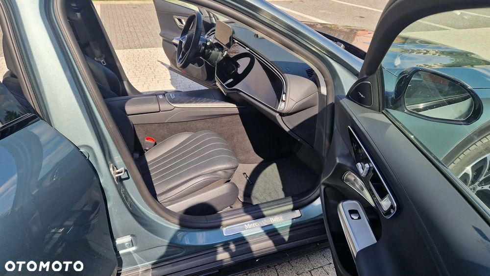 Mercedes-Benz Klasa E - 21