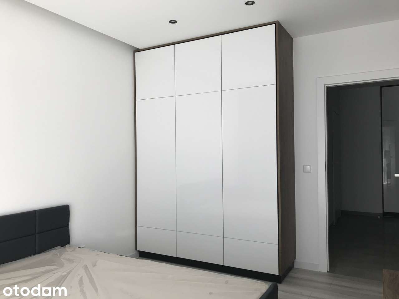 Nowoczesny 2 pokojowy apartament ILUMINO bezpośrednio