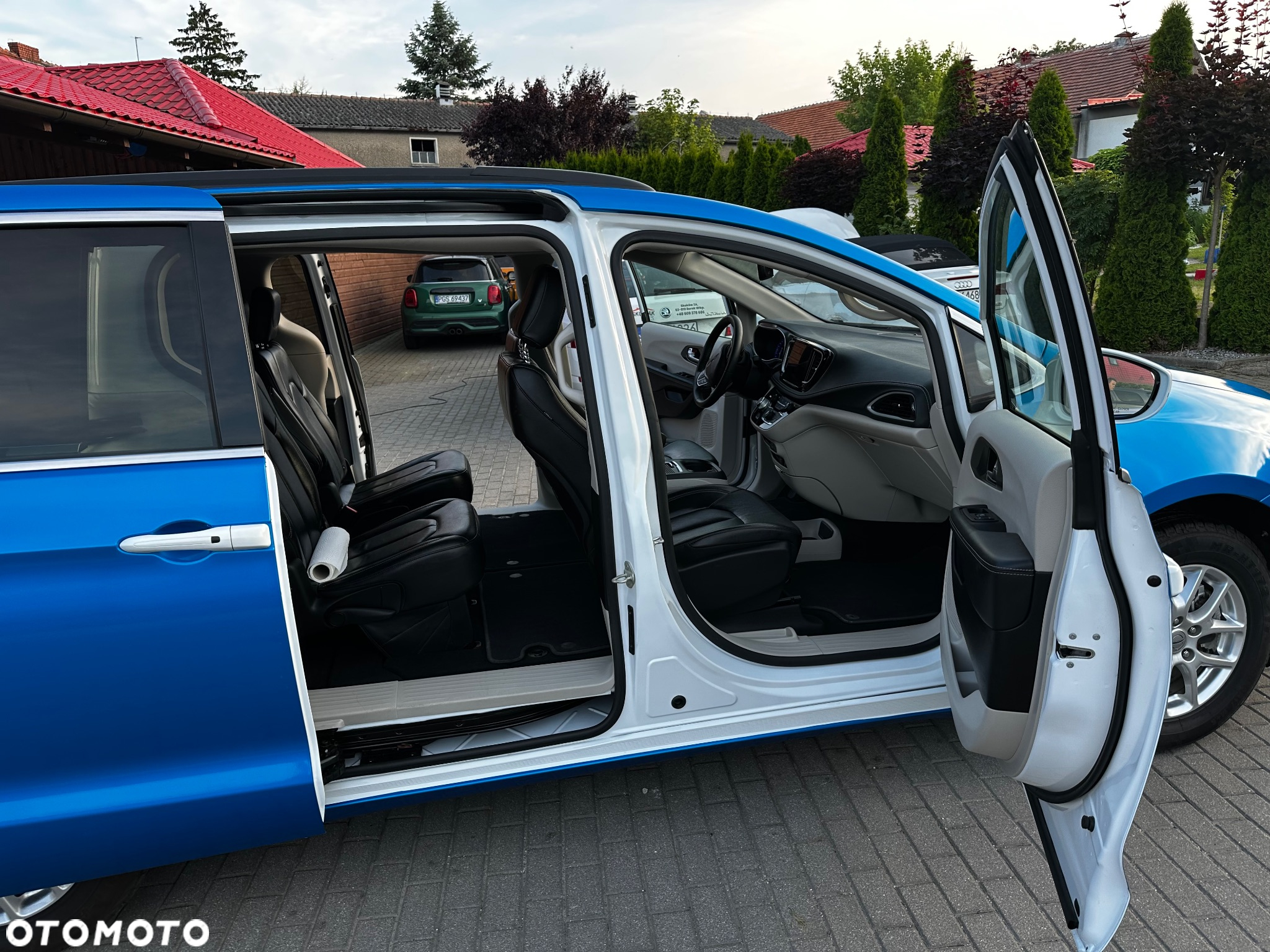 Chrysler Pacifica - 9