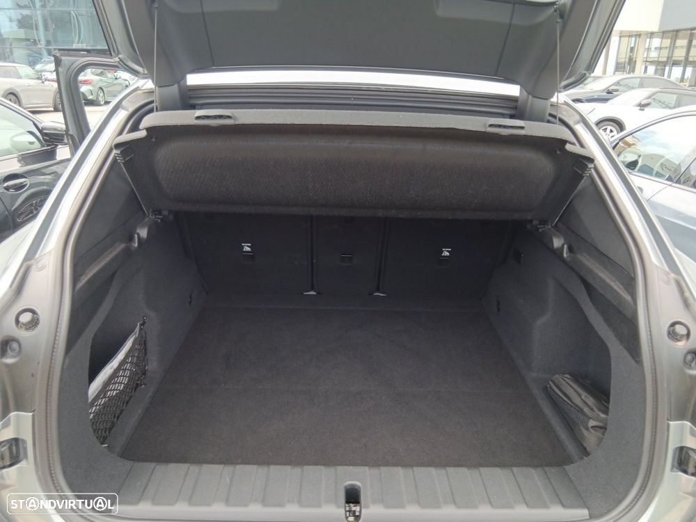 BMW iX2 eDrive20 Pack Desportivo M - 26
