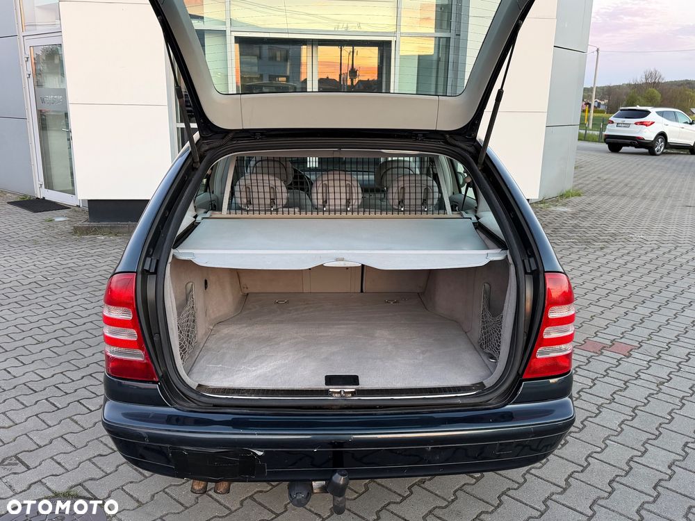 Mercedes-Benz Klasa C 180 Kompressor Automatik Avantgarde - 19