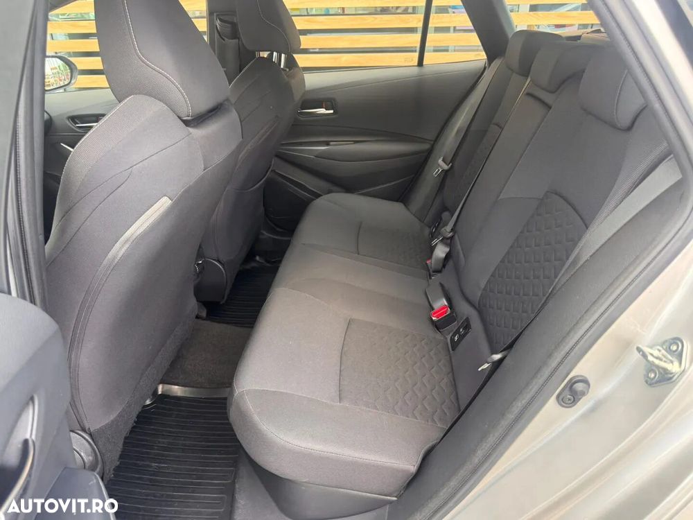 Toyota Corolla - 14