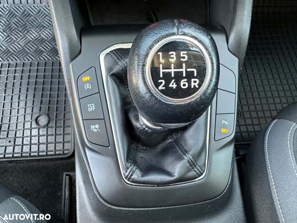Ford Focus 1.0 EcoBoost MHEV Titanium - 16
