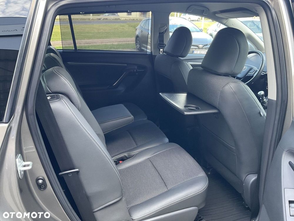 Toyota Verso 1.8 Prestige EU6 - 10