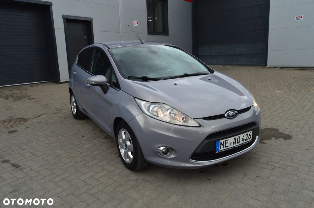 Ford Fiesta 1.6 TDCi Champions Edition - 10