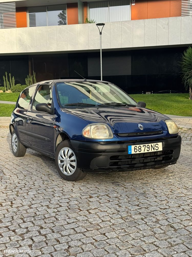 Renault Clio 1.2 RT - 1