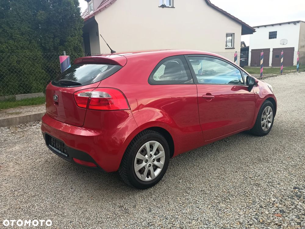 Kia Rio 1.2 Attract - 9