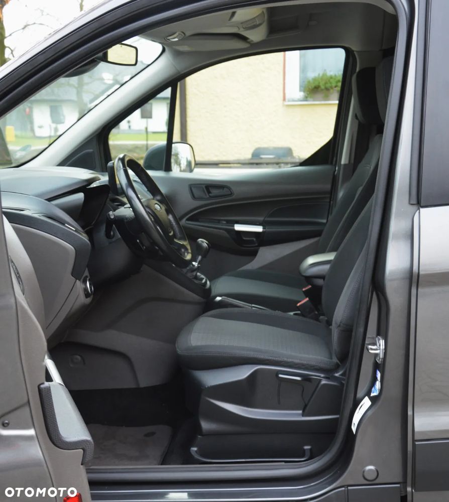 Ford Tourneo Connect - 19