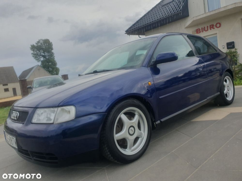 Audi A3 Sportback - 1