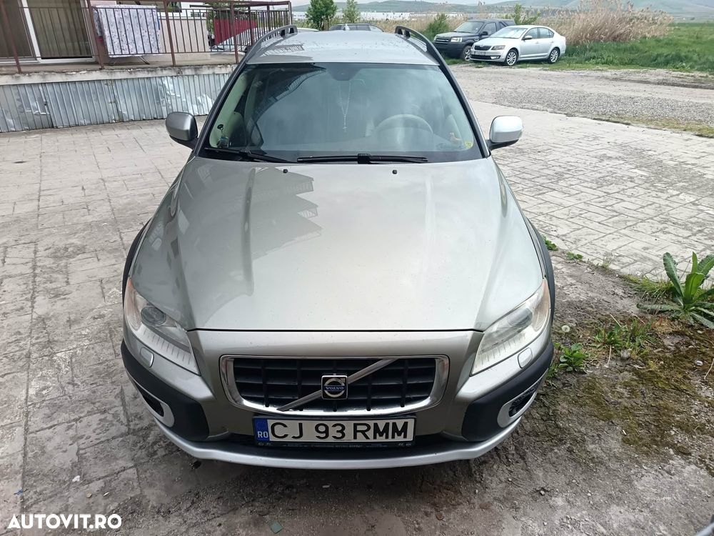 Volvo XC 70 D5 AWD Geartronic Kinetic - 1