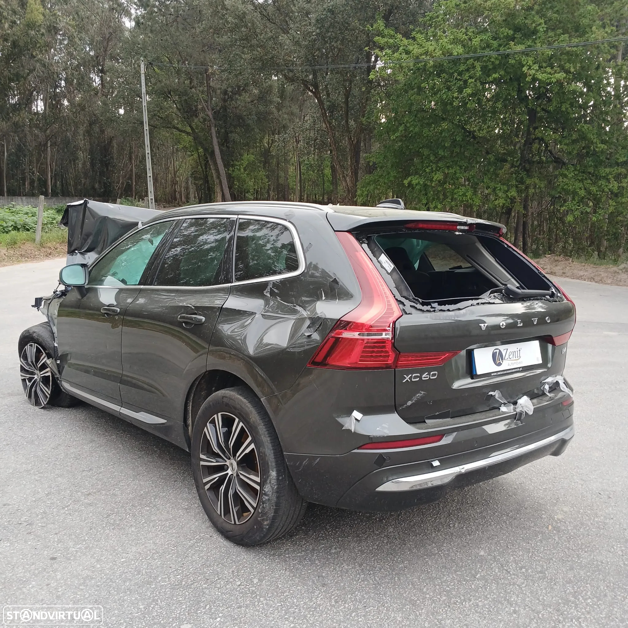 Volvo XC60 B4 Mild-Hybrid de 2021 - Peças Usadas (9814) - 3