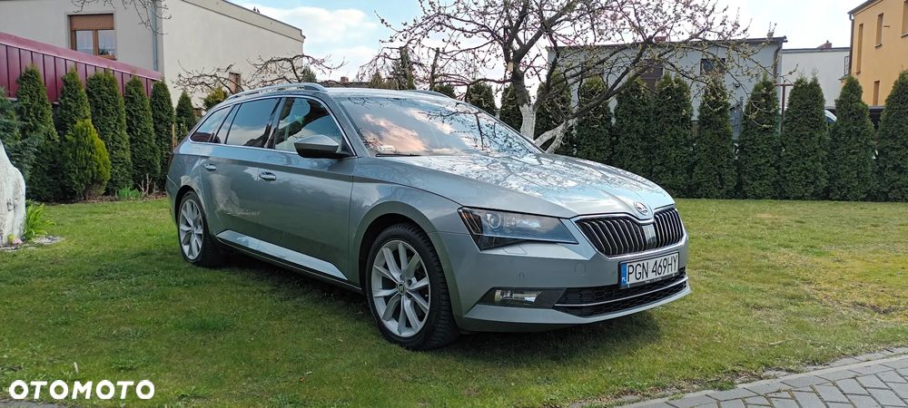 Skoda Superb 2.0 TDI Style DSG - 2
