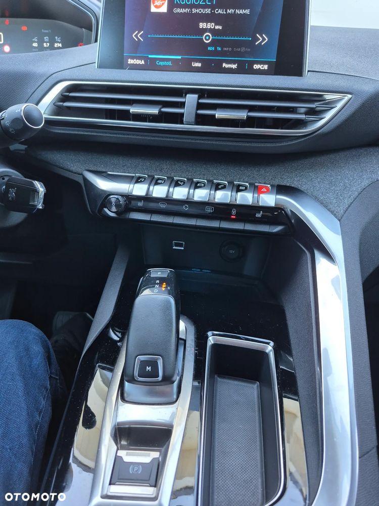 Peugeot 5008 1.5 BlueHDi Active S&S EAT8 - 25