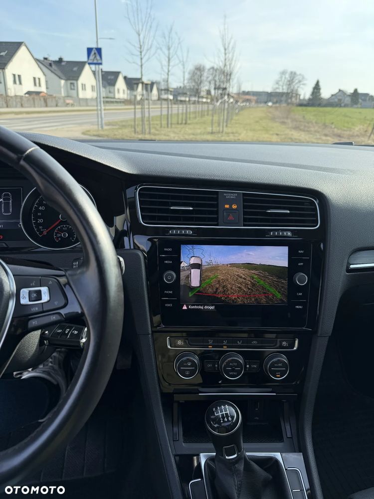 Volkswagen Golf 1.5 TSI BlueMotion ACT Highline - 28