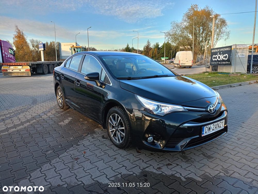 Toyota Avensis 1.8 Premium MS - 1