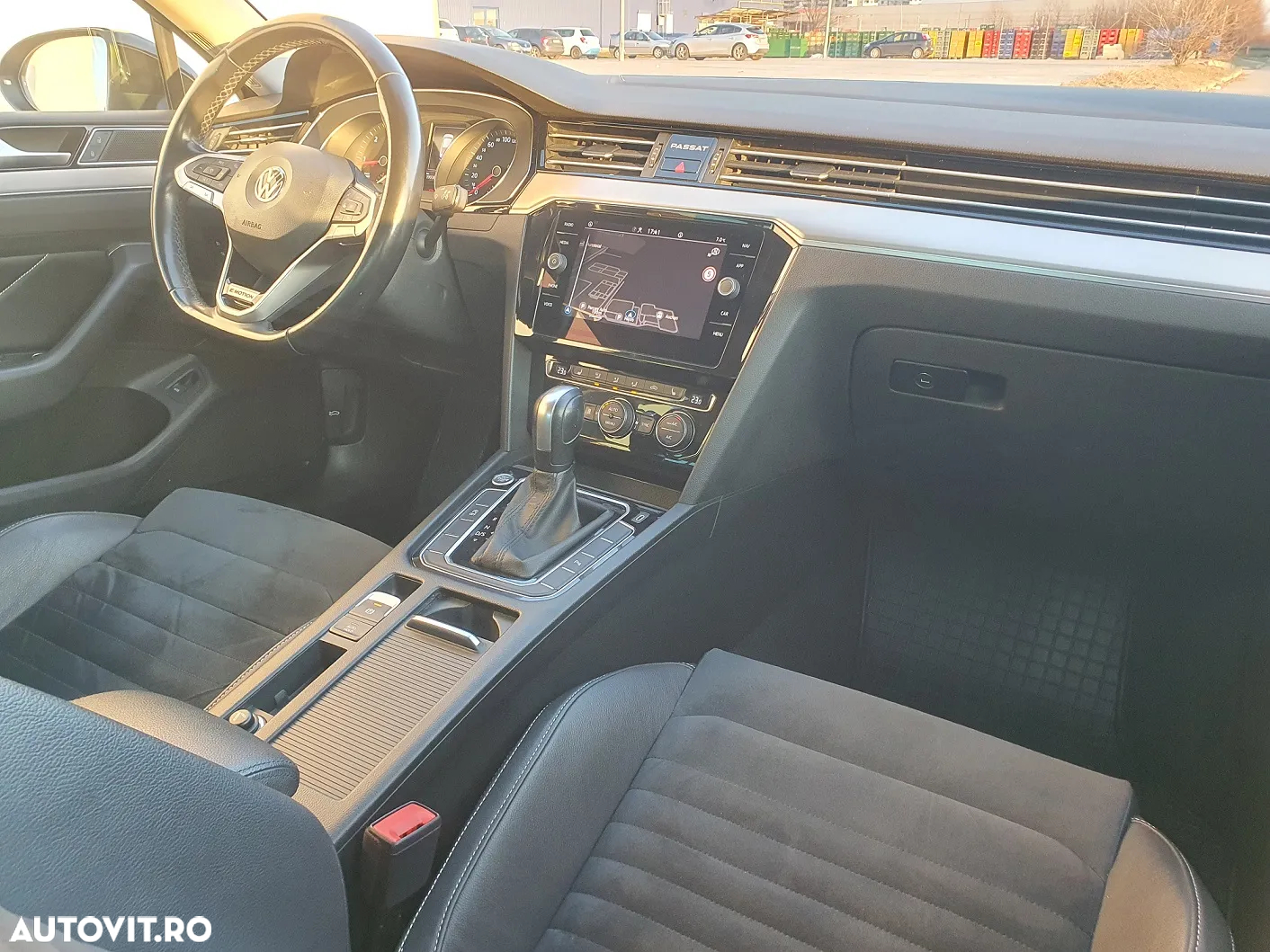 Volkswagen Passat Variant 2.0 TDI DSG 4Motion Highline - 10