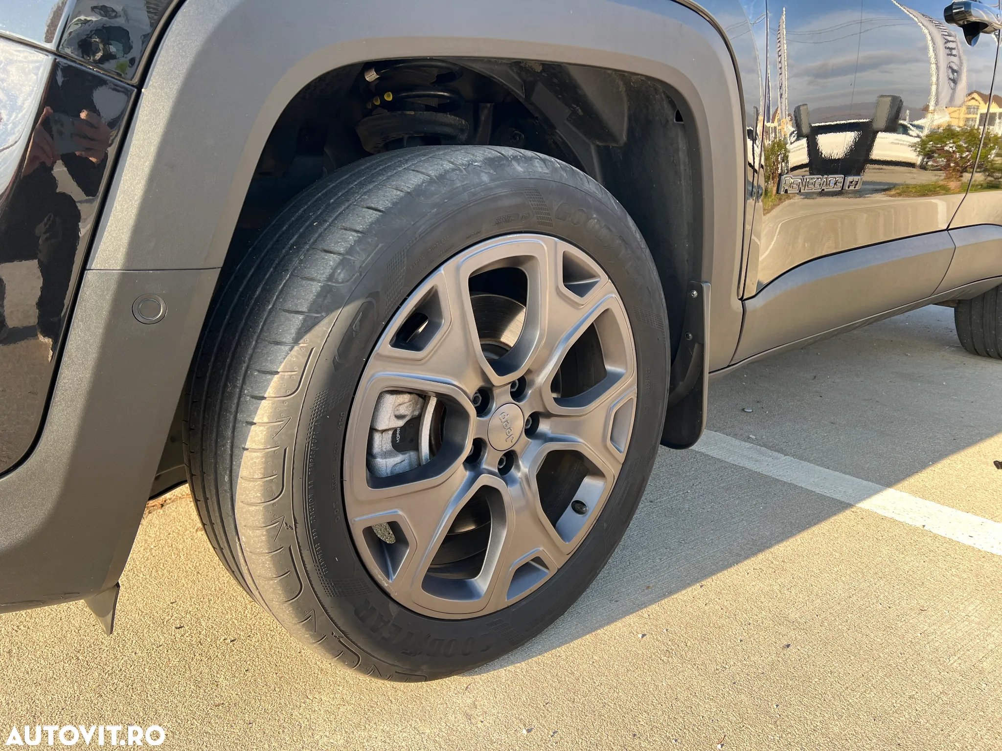 Jeep Renegade - 12