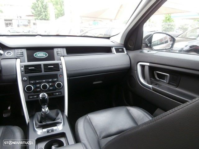Land Rover Discovery Sport TD4 SE - 13